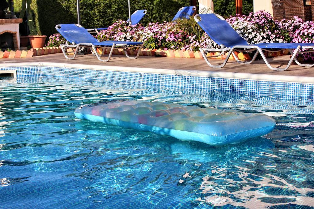 Villa Paradise بافوس الغرفة الصورة