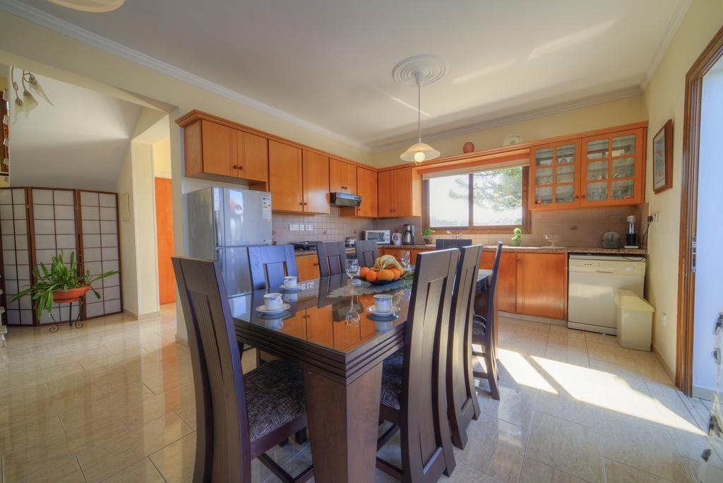 Villa Paradise بافوس الغرفة الصورة